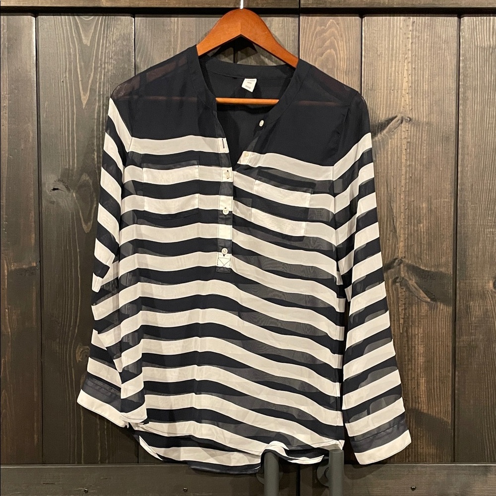 Old Navy Women's Black and White Striped Blouse